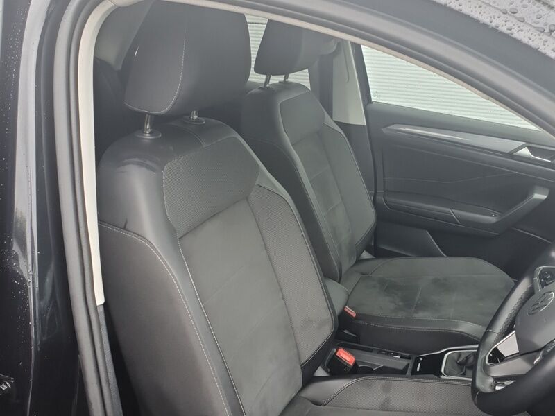 More views of Volkswagen T-Roc