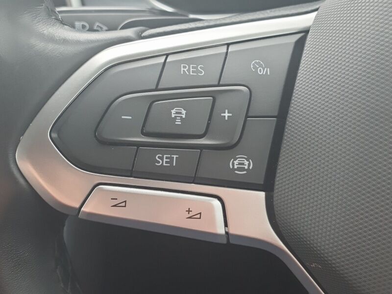 More views of Volkswagen T-Roc