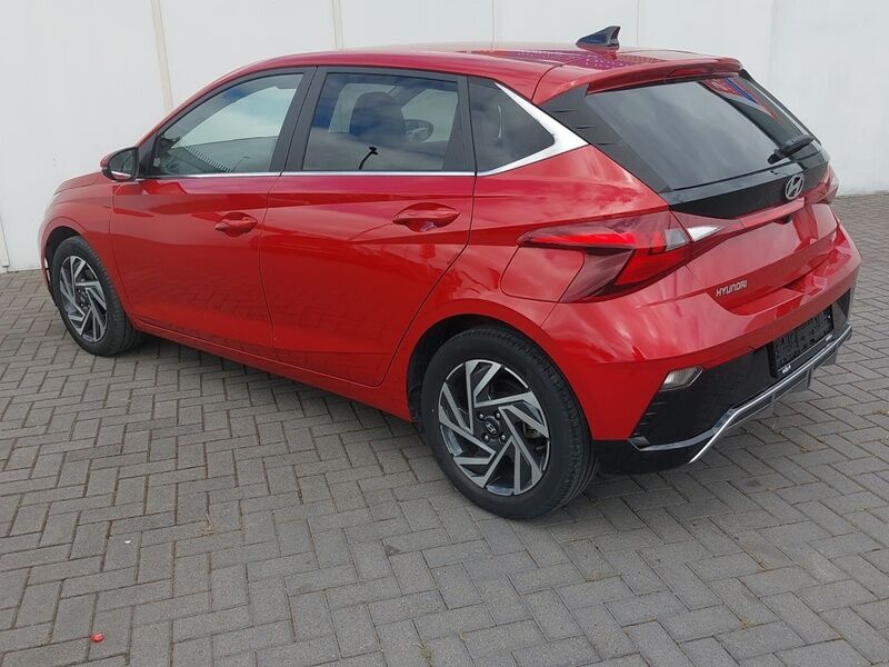 More views of Hyundai i20