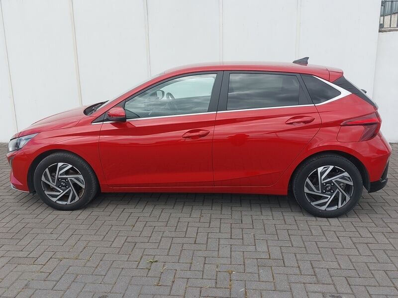 More views of Hyundai i20
