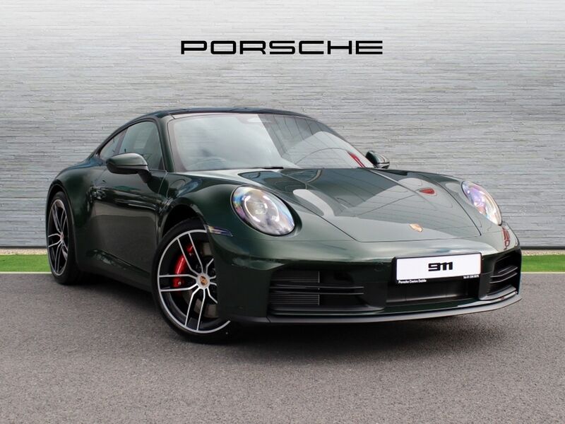 More views of Porsche 911