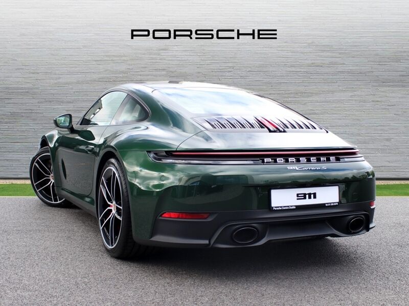 More views of Porsche 911