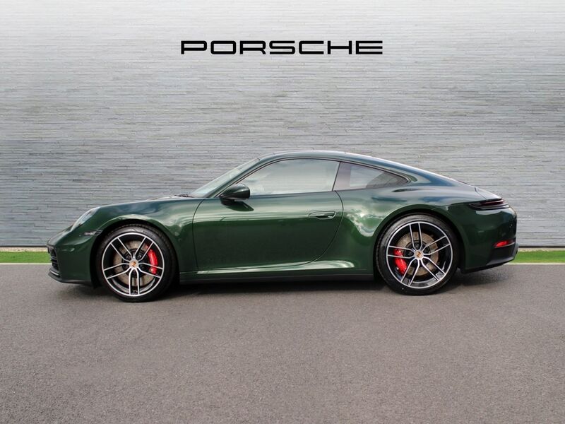More views of Porsche 911