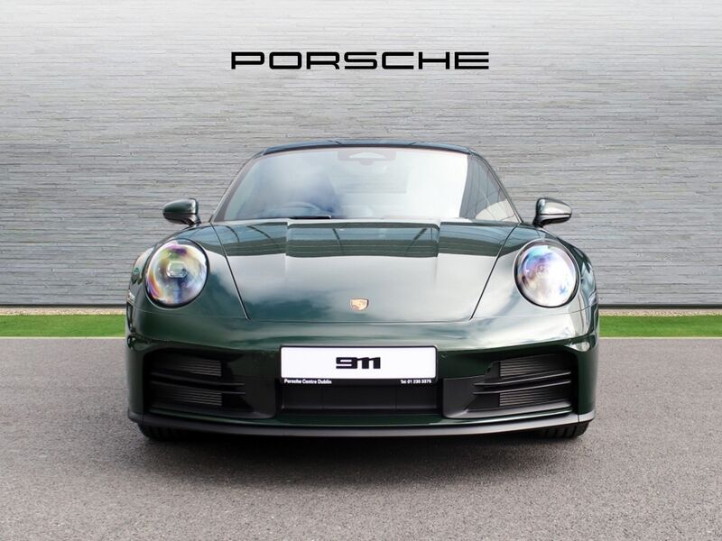 More views of Porsche 911