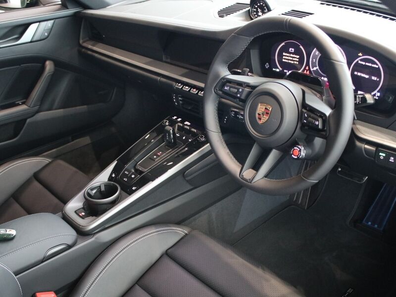 More views of Porsche 911