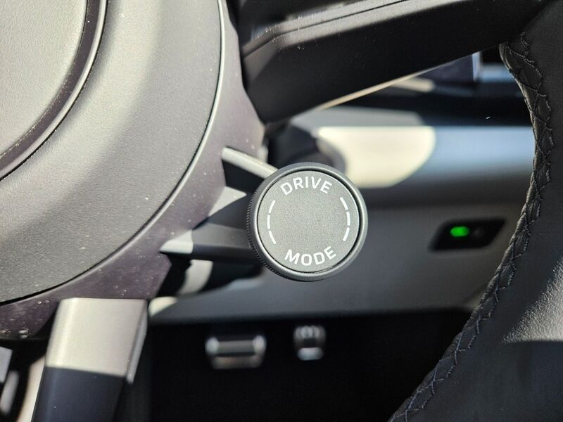More views of Porsche Macan