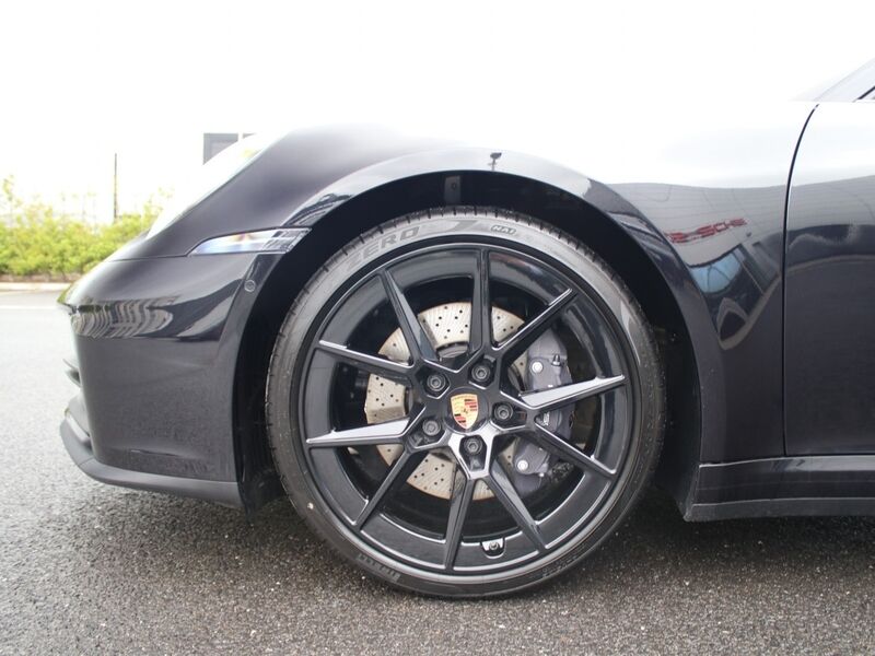 More views of Porsche 911