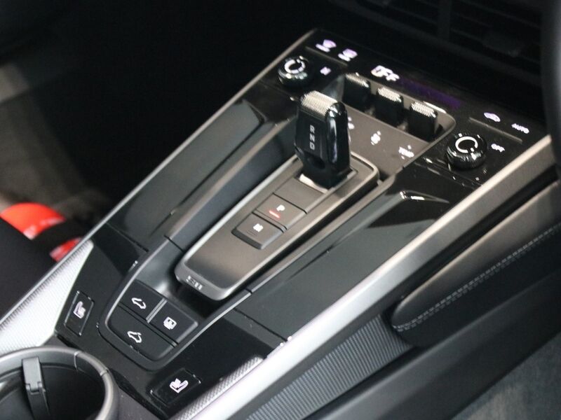 More views of Porsche 911
