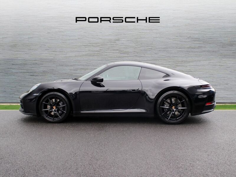 More views of Porsche 911
