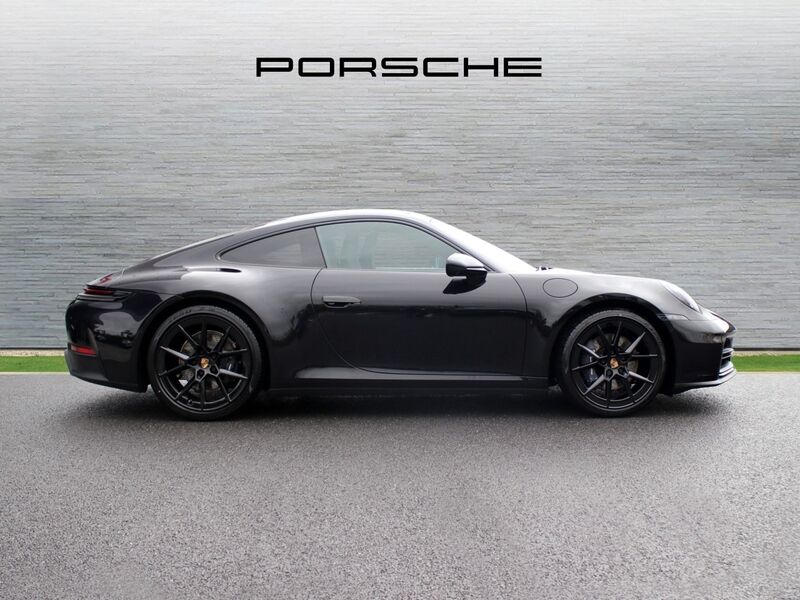 More views of Porsche 911