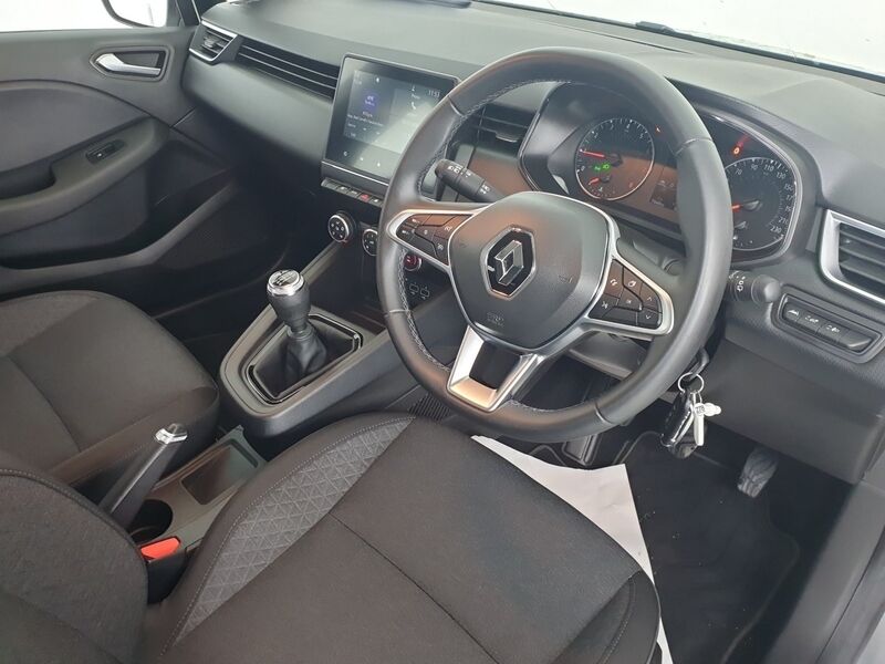 More views of Renault Clio
