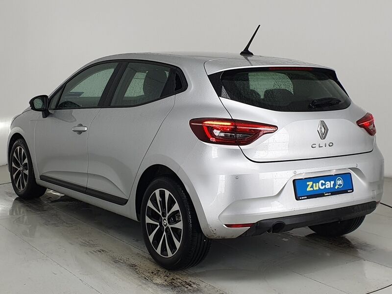 More views of Renault Clio
