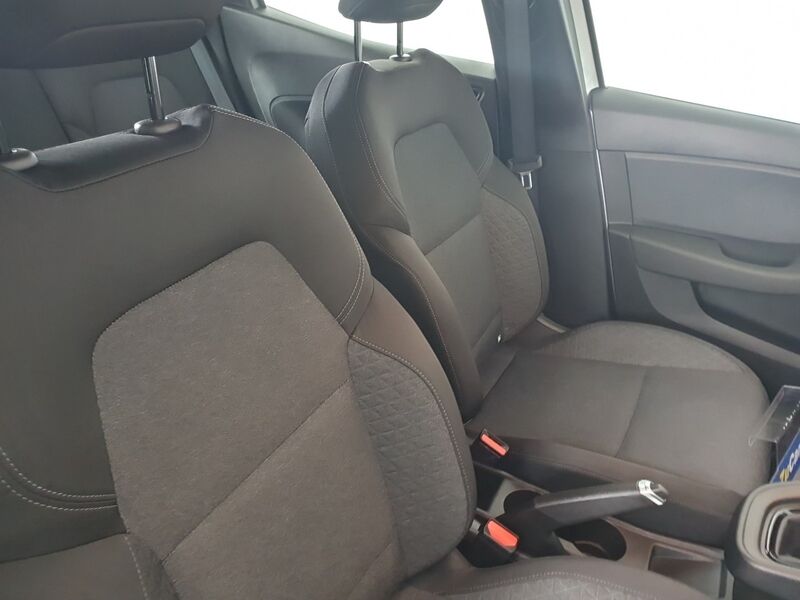 More views of Renault Clio