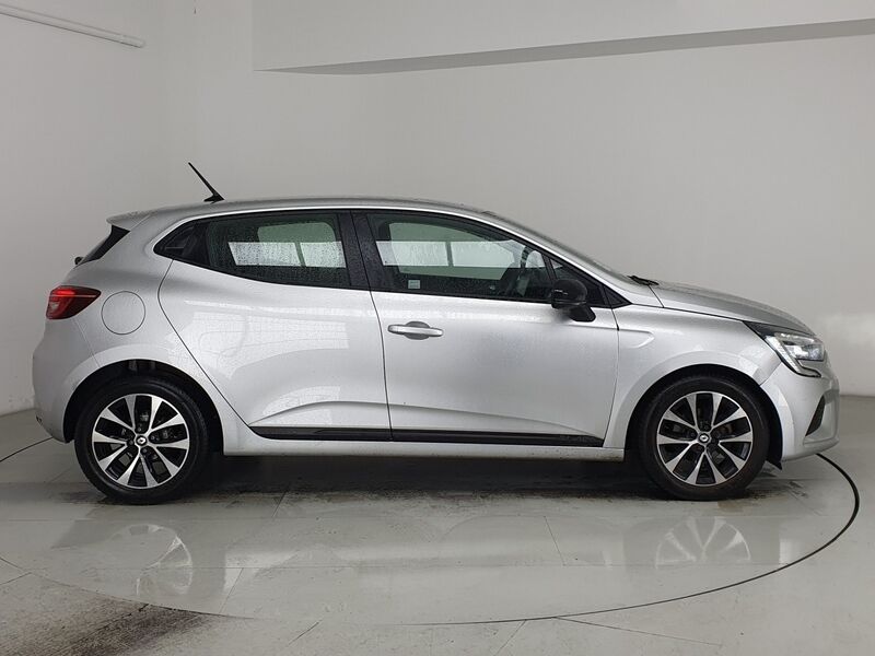 More views of Renault Clio