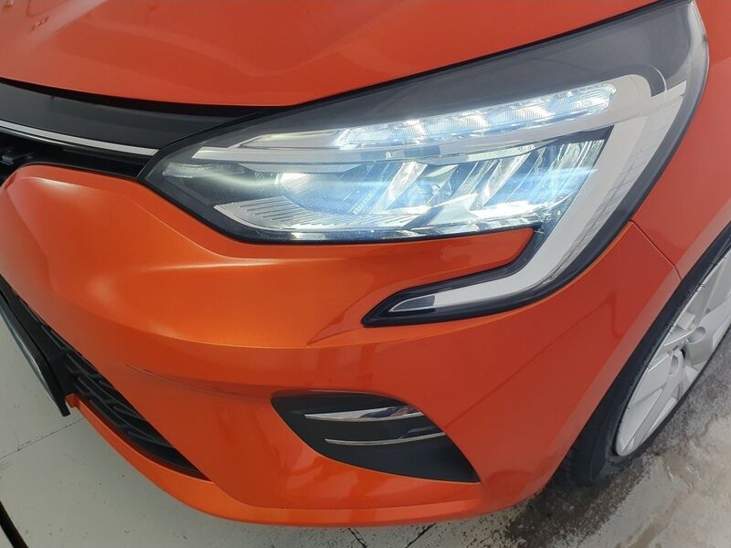 More views of Renault Clio