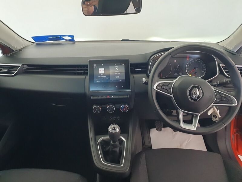 More views of Renault Clio