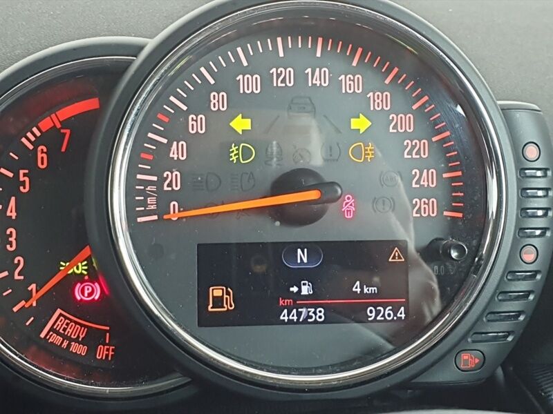 More views of Mini Clubman