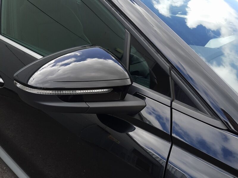 More views of Audi Q4 e-tron