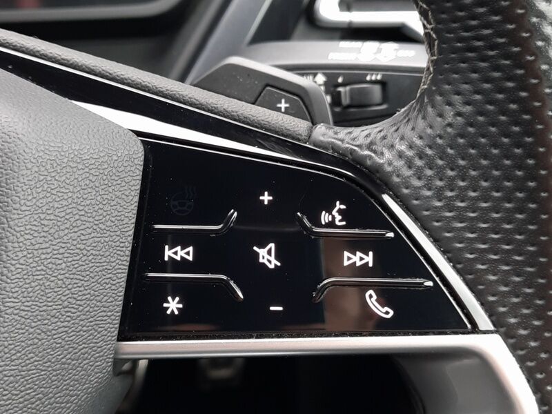 More views of Audi Q4 e-tron
