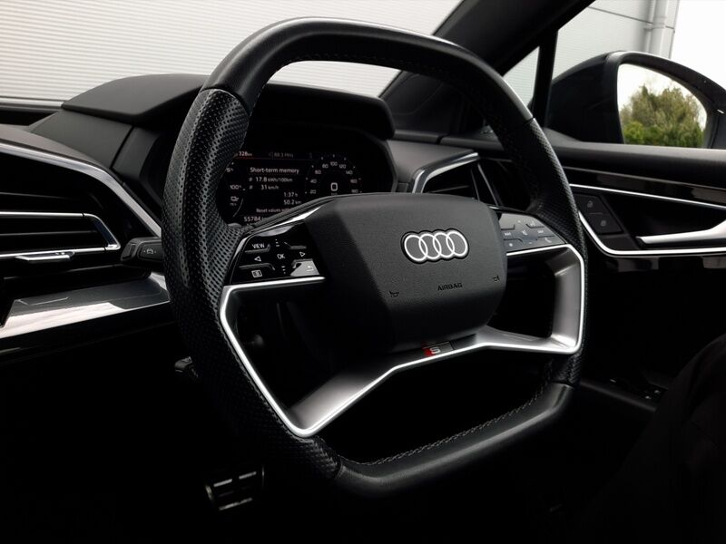 More views of Audi Q4 e-tron
