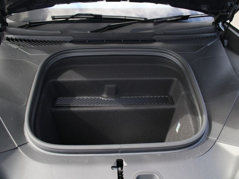 More views of Porsche Cayenne