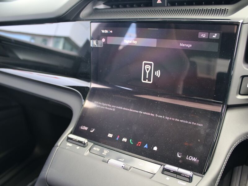 More views of Porsche Cayenne
