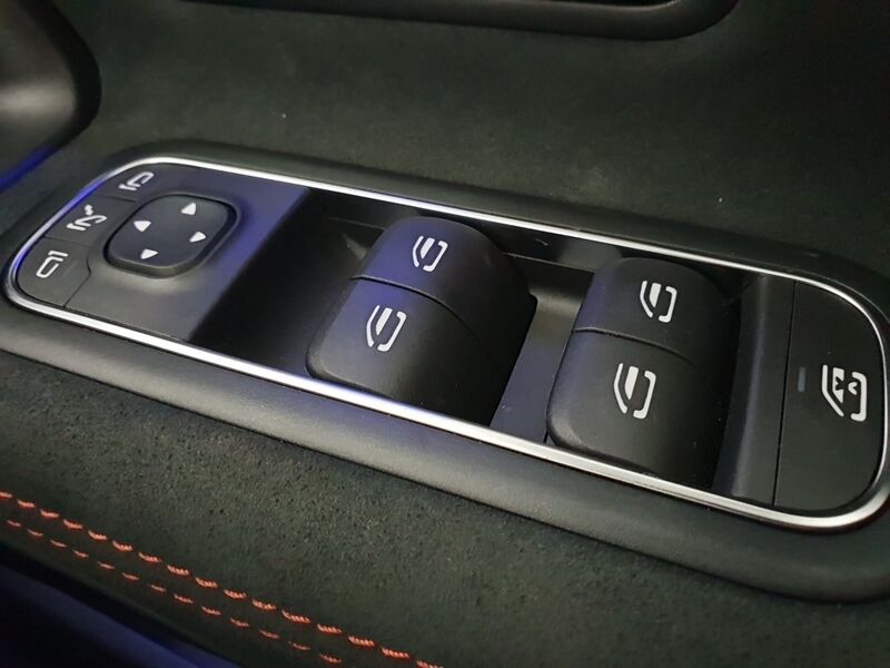 More views of Mercedes-Benz CLA