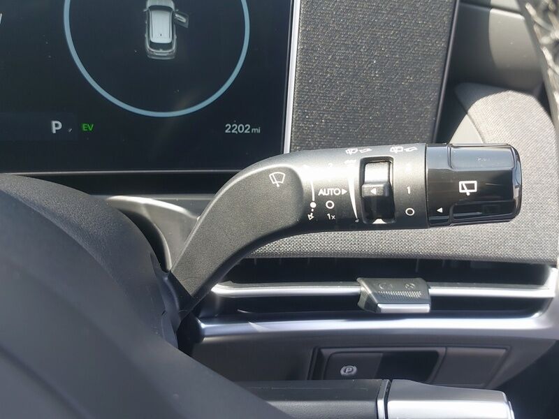 More views of Hyundai Tucson