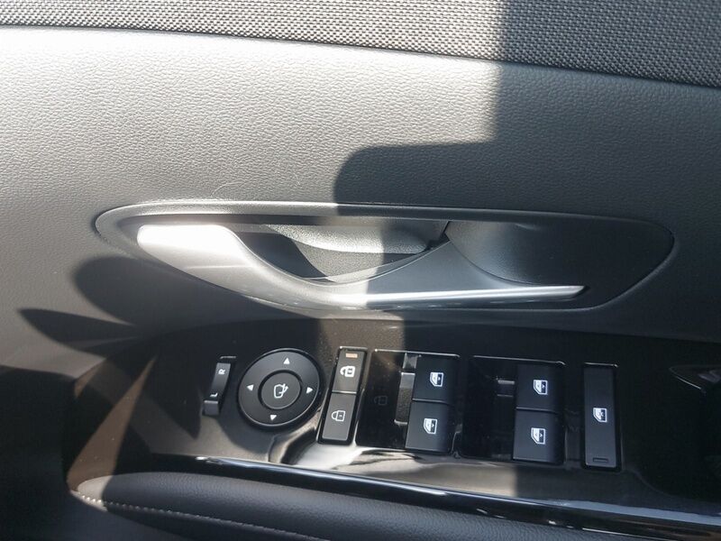 More views of Hyundai Tucson