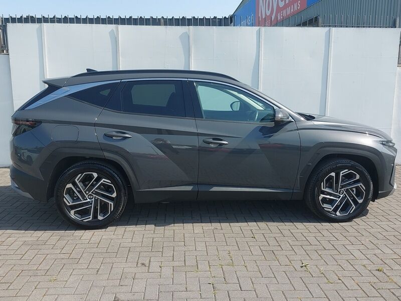More views of Hyundai Tucson