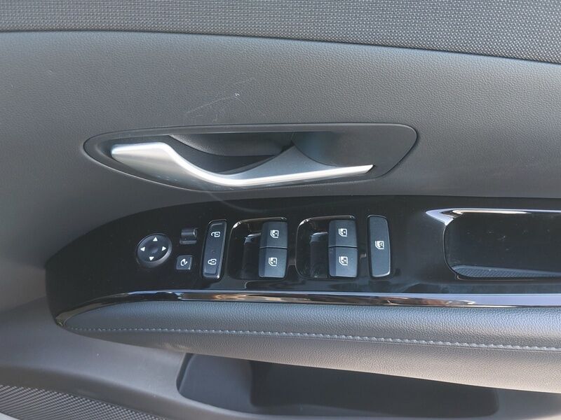 More views of Hyundai Tucson