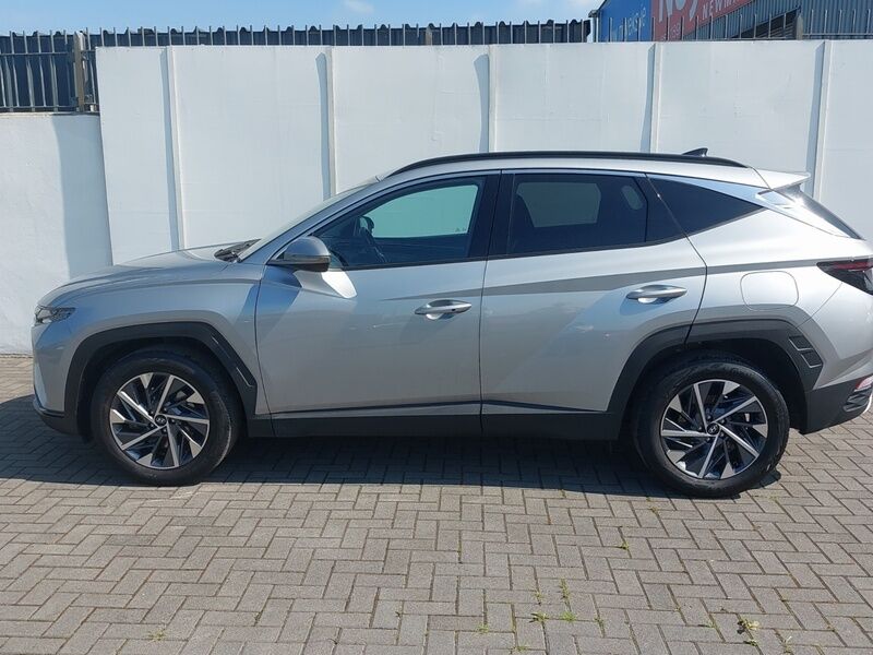 More views of Hyundai Tucson