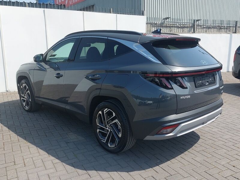 More views of Hyundai Tucson