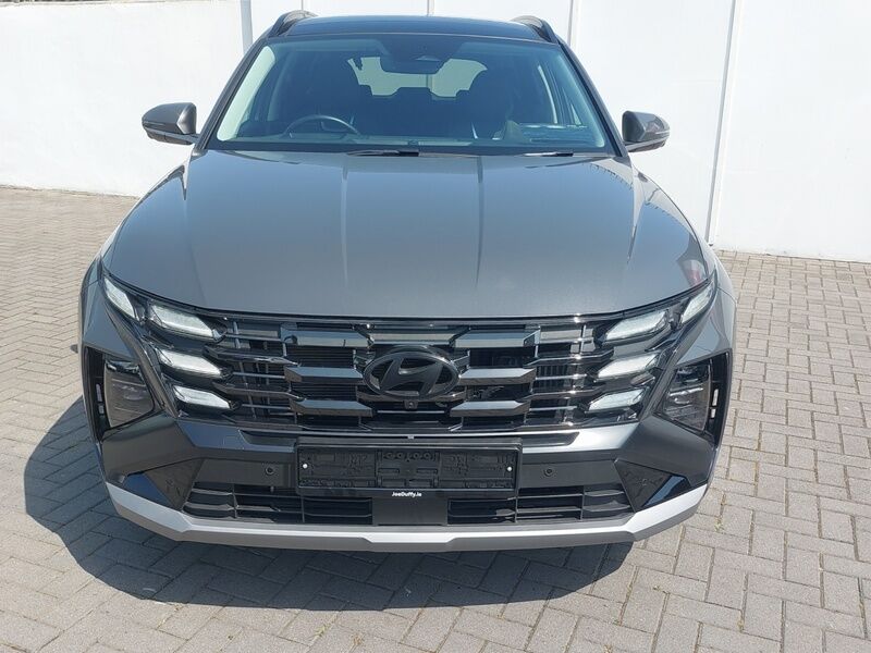 More views of Hyundai Tucson