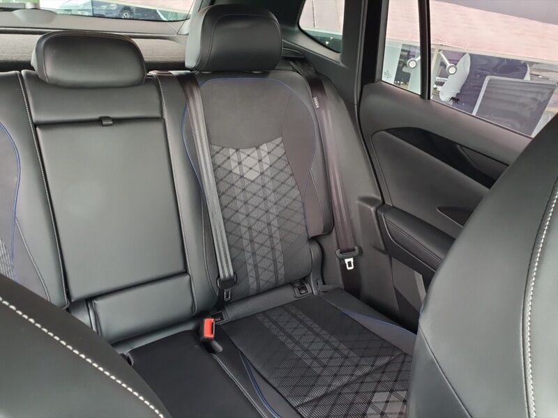 More views of Volkswagen Tiguan
