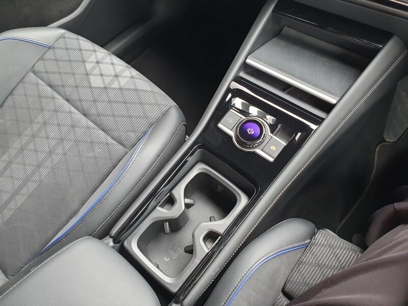 More views of Volkswagen Tiguan