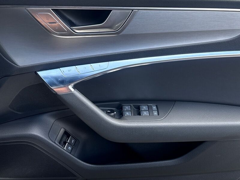 More views of Audi A7