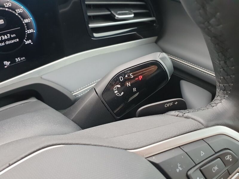 More views of Volkswagen Passat