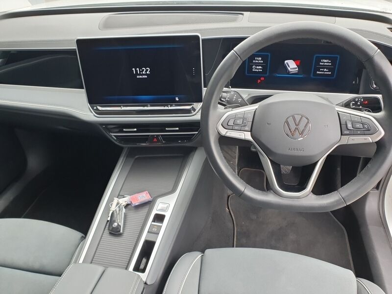 More views of Volkswagen Passat