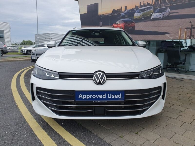 More views of Volkswagen Passat