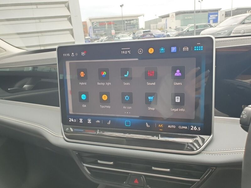 More views of Volkswagen Passat
