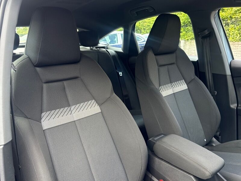 More views of Audi Q4 e-tron