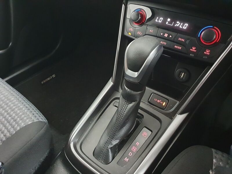 More views of Suzuki SX4