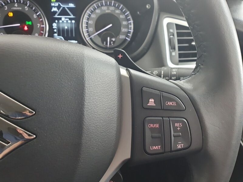 More views of Suzuki SX4