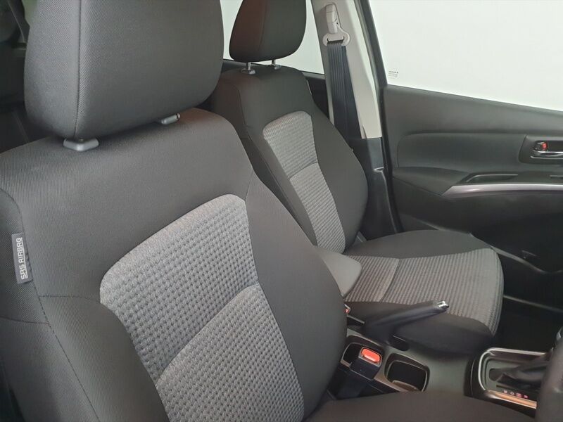 More views of Suzuki SX4