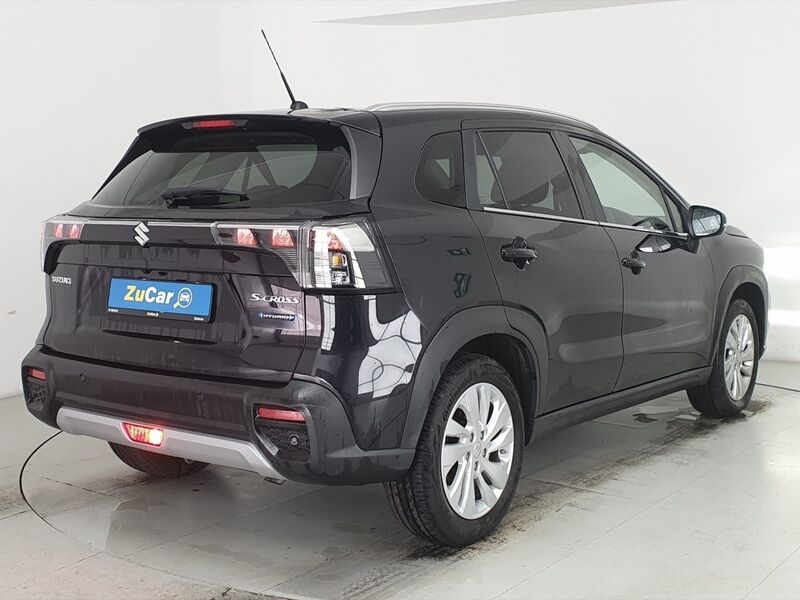More views of Suzuki SX4