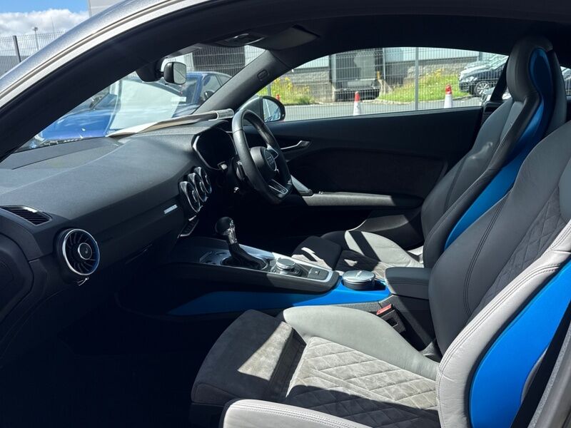 More views of Audi TT