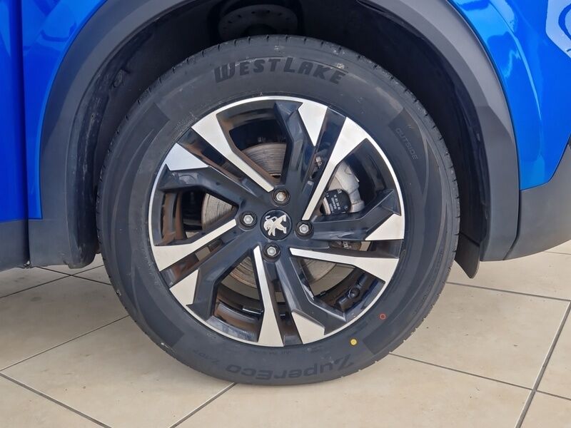 More views of Peugeot 2008