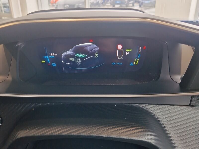More views of Peugeot 2008