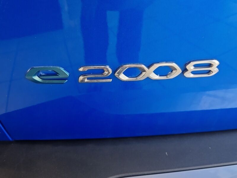 More views of Peugeot 2008
